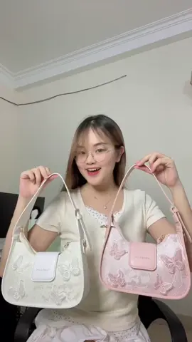 năm nay hot hồ điệp, các bà sở hữu em nó ngay lun nhá #lylycici #trending #caritkoty #xuhuong #tuixachnu #tuixinh #fyp #bagsoftiktok #OOTD #musthaveitem #viralbag