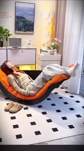 Rocking Chair Banana-shaped Sofa Recliner, Multifunctional Pilates Single-seat Dual-purpose Chair for Home Use on the Balcony, a Leisure Lazy Chair that Can Be Quickly Transformed into a Table!