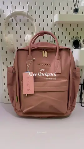 ─ Aslii cantik poll, bisa dipake kuliah/kerja/traveling & muat laptop 14 inch. Tas ransel Bree ini dari brand lokal lohh @Merche.id ♡ #merchebag #breebackpack #tasmerche #lokalbrand #tasranselwanita #backpack 