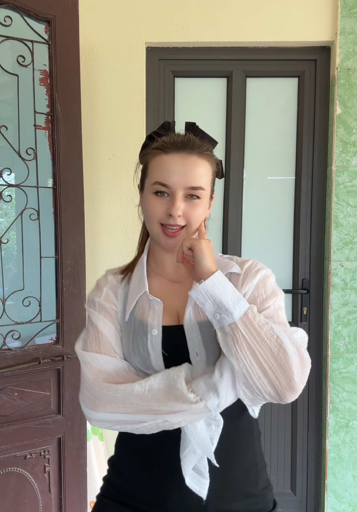 Đi chợ về… tự nhiên muốn nhảy🤣#elizabethvn 