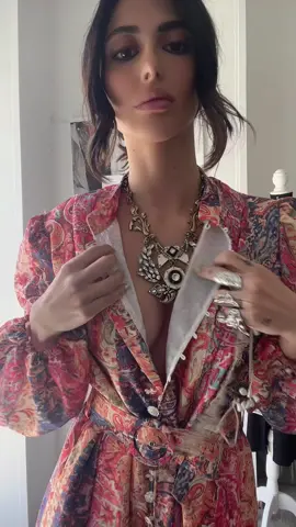 Ha un tocco di stile arabo. 