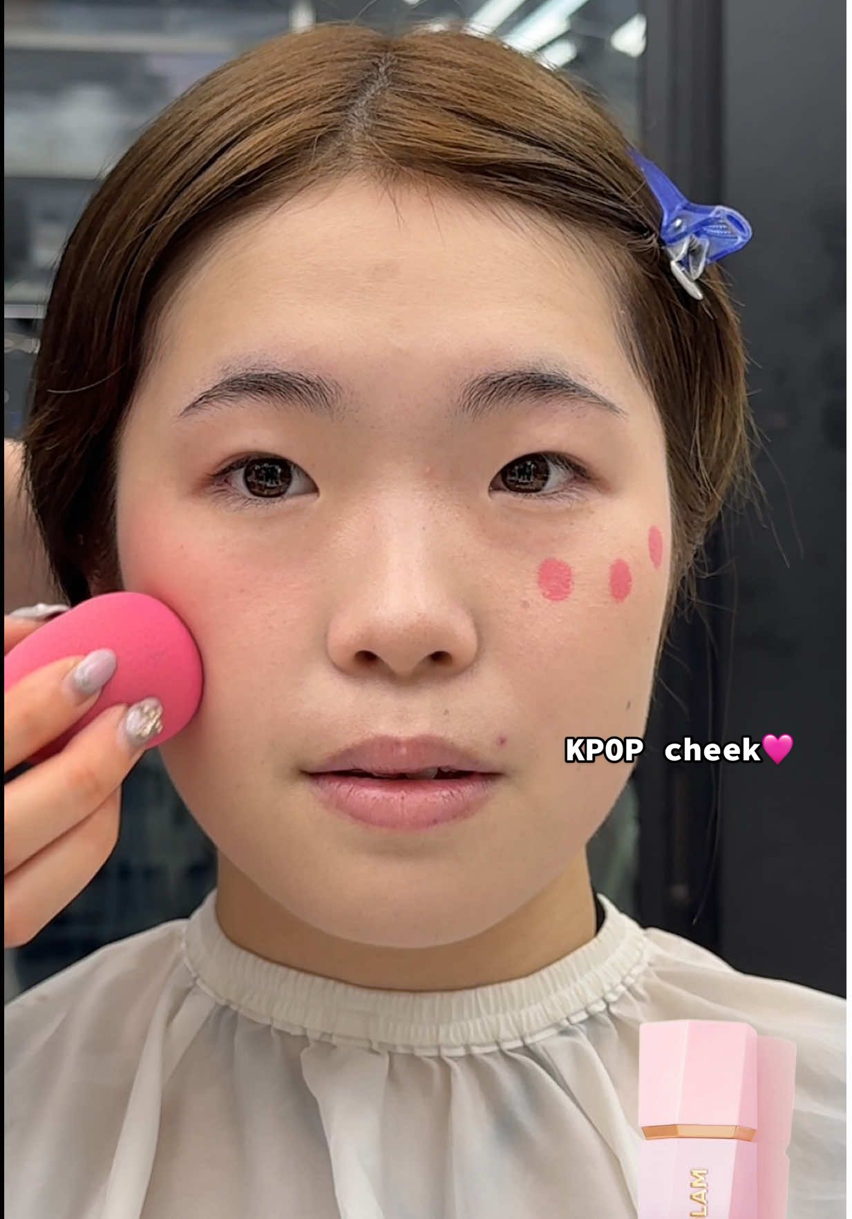 韓国アイドル風ジュワッとチークの作り方🩷 SHEGLAMのチーク崩れにくくて使いやすくて韓国アイドルみたいなジュワッとツヤツヤチークが作れます🪄 メイクモデルさん、カラーモデルさん、カットモデルさん募集中です✨ ご予約は Instagram@view_aisaのDMから お待ちしております(*^^*)♡♡ #チーク #韓国メイク #韓国アイドル #韓国アイドルメイク #韓国チーク #シーグラム #sheglam #チークの塗り方 #ジュワッとチーク #メイク動画 #メイク #名古屋 #名駅 #名古屋サロン #名駅サロン #名駅美容院 #韓国コスメ 
