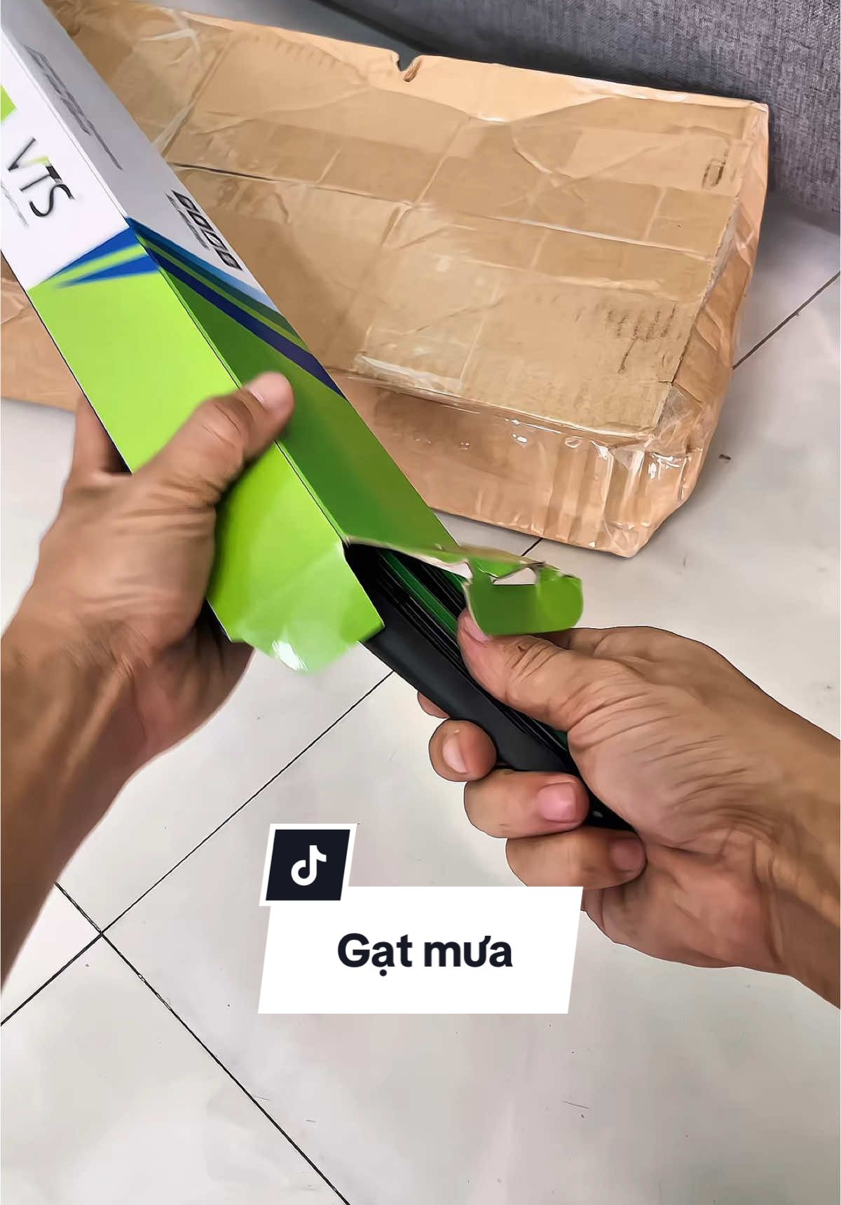 Bộ gạt mưa ô tô 3 khúc. #gatmuaoto #gatmua3khuc #gatmuaxehoi 