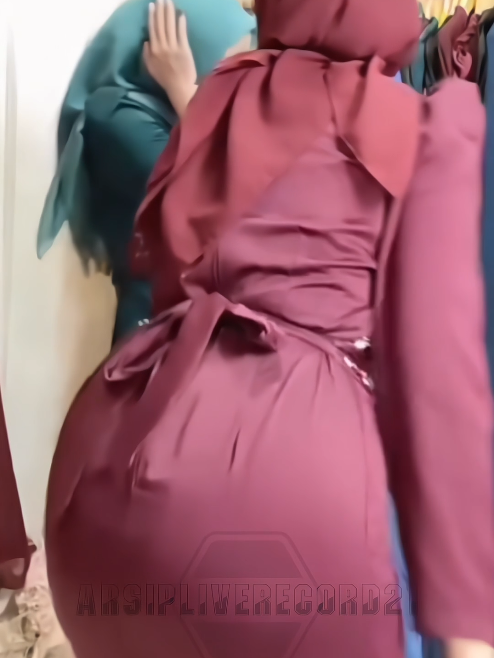 Pesona mba mba penjual dressnya 😍