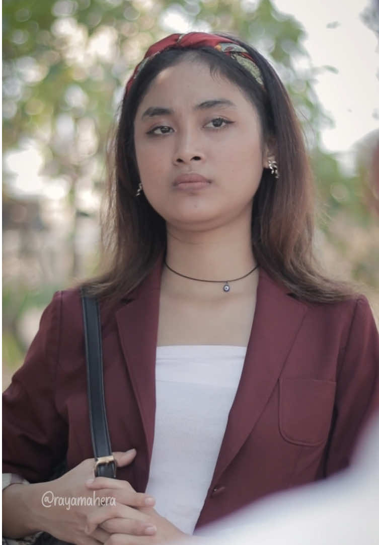 Sahabat bermuka dua. @Selfietime Shorts  #SerialTikTok #TikTokTainment #TikTokSeries #TikTokSeriesFuture #drama #rayamahera #suneedaycreative #dramatiktok #viraltiktok #kehidupan #saudara #sahabat #cinta #beasiswa 