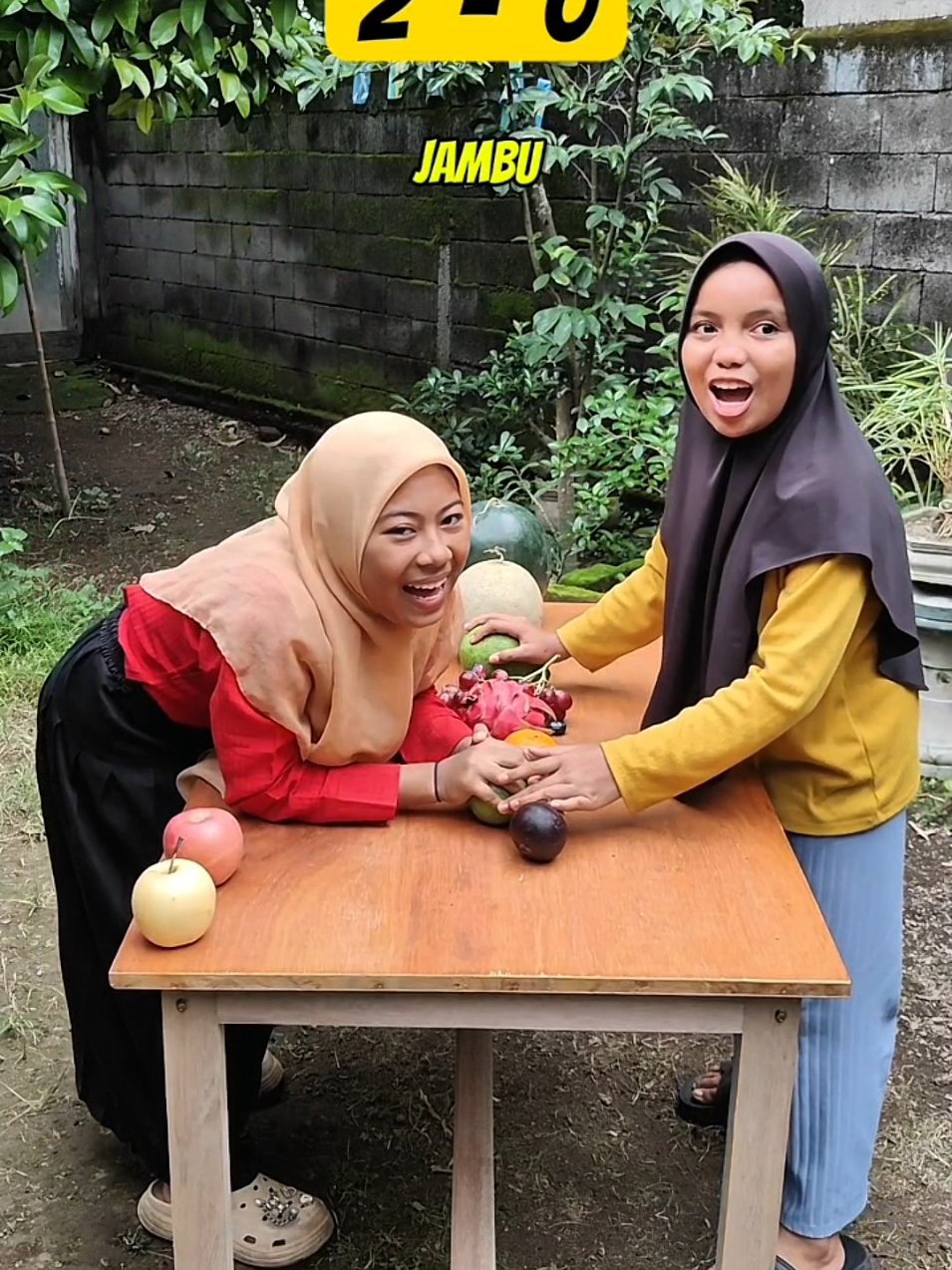 Rebutan Buah-buahan yuk 🍌🍉🍇 #challenge #random #edukasi #gameseru #kanaklombok 