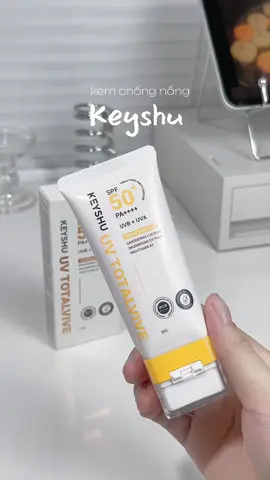 Kem chống nắng phổ rộng Keyshu #keyshu #kemchongnang #kemchongnangnangtone #kemchongnangkeyshu #chongnangnangtong #reviewlamdep #goclamdep #xh #viral 