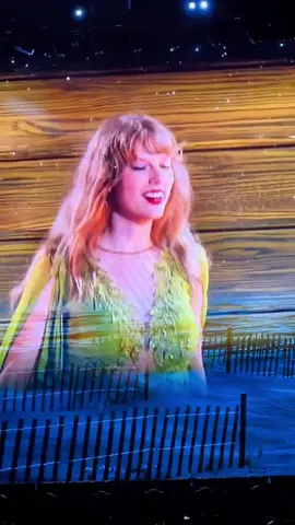 Her #taylorswift #erastour #swifttok #fyp 
