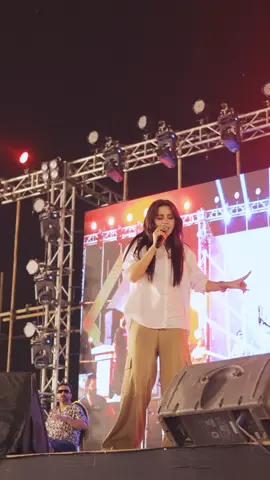 mery yara teri yarian ♥️#viral #fyp #foryoupage #photography #concert #faisalabad #aimabaigofficial #aimabaig #film #like #aimabaigsong 