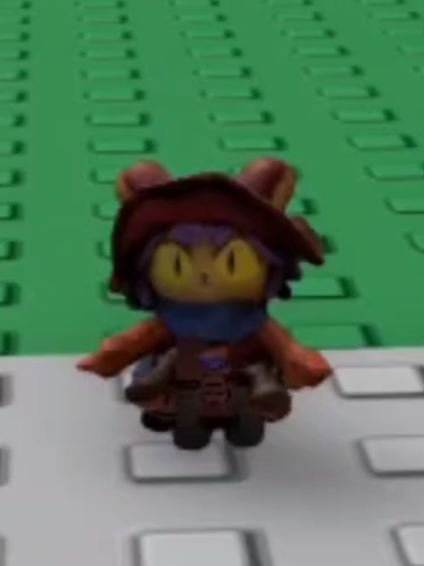 niko.... no... please run faster niko.... #niko #oneshot #nikooneshot #oneshotgame #roblox #oneshotniko #nikoplush 