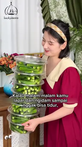 Kalau malam-malam kamu lapar dan ngidam sampai nggak bisa tidur, nggak perlu tahan diri — langsung saja makan okra renyah ini!#okra #keripik #renyah #camilansehat #makanan 
