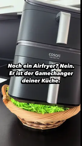 ᴬⁿᶻᵉⁱᵍᵉ| Noch ein Airfryer? Nein. Er ist der Gamechanger deiner Küche. 🤝 Vorteile: Keramik statt Teflon für sauberen Geschmack. Wärme von oben und unten für echtes Rundum Knuspern. Schlankes Design mit cleverem Fächersystem. Personalisierbare Programme ☺️ Das ist @COSORI 🧡 Küchentech von morgen ✌️ #airfryer #airfryercooking #heissluftfritteuse #cosori #techrevolution #kitchen 