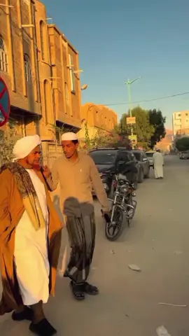 من طلب المنزلة فى قلوب الخلق سقط من عين الحق ، ومن رفض الجاه عند الخلائق عظم جاهه عندلخلق Barang siapa mencari kedudukan dihati makhluk dia akan hina didalam pandangan Allah, Dan barang siapa menolak kedudukan disisi para makhluk Maka kedudukannya agung disisi Allah {Al-Habib Umar Bin Hafidz} #habibumarbinhafidz✨🕊️ #yamannnnnnnnnfan🌼🥀 #ulamahtarimhadramaut✨ 