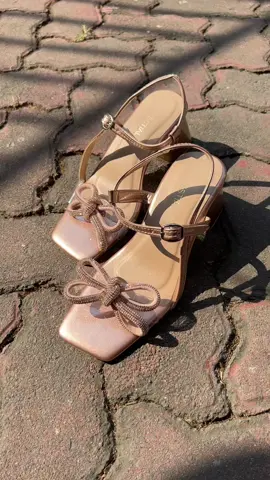 ✨Princess 2.5inches Heels #celestial #celestialsandals #sandalsforwomen #celestialsandalstiktok #fypage #heels #fyp #sandals #rhinestones #highheels 