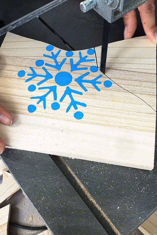#woodworking #wood #woodcarving #asmr #woodwork #woodworker 