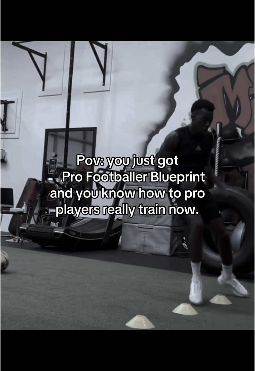 Pro Footballer Blueprint in bio ⚽️🔗 #footballmotivation #profootballer #protraining #elamga #gym #fyp 