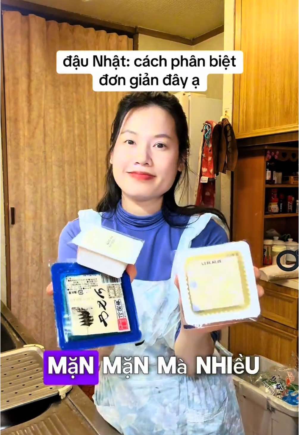 Chỉ cần nhìn cái này là biết cách chọn đậu trắng Nhật ạ. Hôm trước có bạn hỏi thuý chị ơi ở nhật đi mua đậu thì chọn như nào ạ nên thuý làm video này, bác nào chưa biết có thể tham khảo na, love u #vuthuyjp #KitchenHacks #kitchen #lifehacks #nhatban 