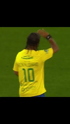 ☠️💫#ronaldinho #skills #dribbling #videoviral #football_edits #absoluteebrasil #footballtiktok 