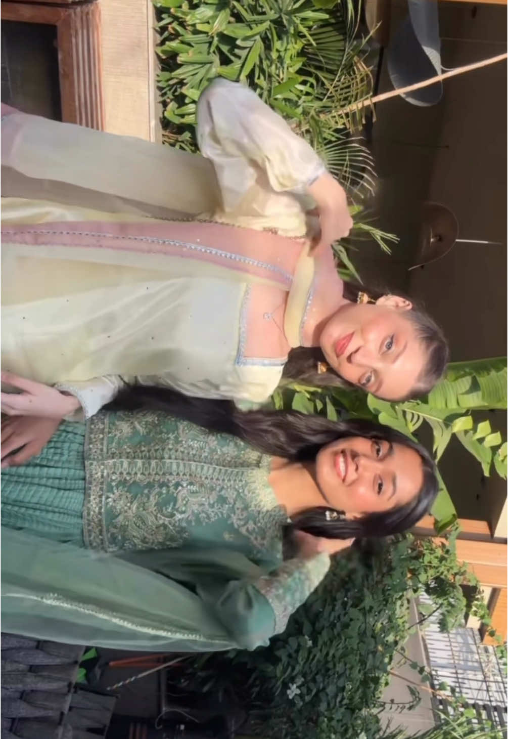 Who says med students dont get ready🤭💁🏻‍♀️ #fyppppppppppppppppppppppp #girls #girlhood #bestfriend #desi #transition #desitransition #bfftransition 