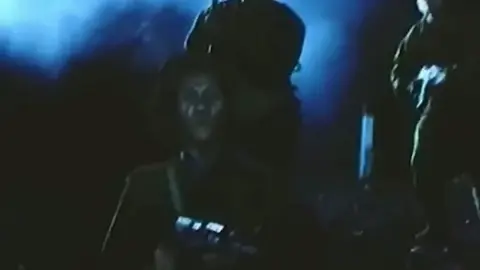 Hoà bình hôm nay không dễ dàng mà có được — đó là món quà quý giá, được đánh đổi bằng xương máu của bao thế hệ cha ông. #genzyeudang #giaiphongmiennam 