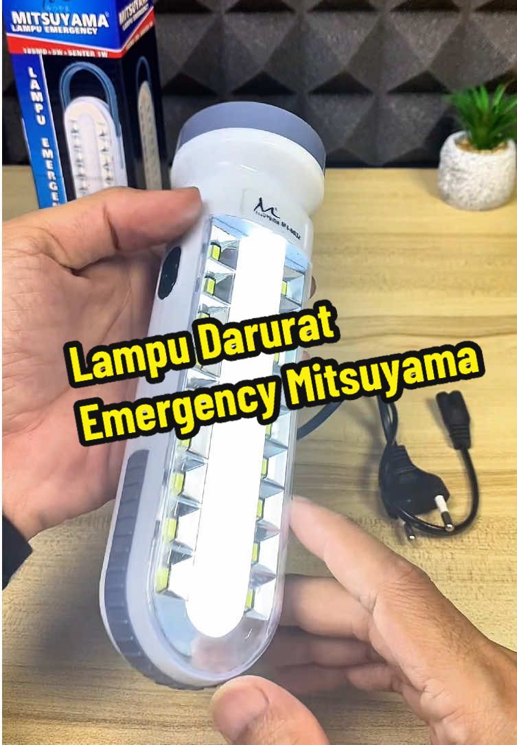 Gila…lampu emergency sekeren ini dijual harga segini, mana udah 3in1 bisa senter, led dan neon.  #lampuemergency #lampudarurat #mitsuyama #lampusenter #lampuemergency3in1 #lampuemergencyrumah 