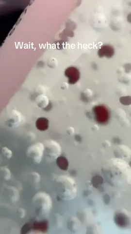 What’s in THE MOST POPULAR feminine wash on TikTok? @Her Fantasy Box #herfantasybox #refreshcleansinggel #femininewash #trendingproducts #popularfinds #viralproducts #musthaves #shoppingtips #plantbase #gelwash 