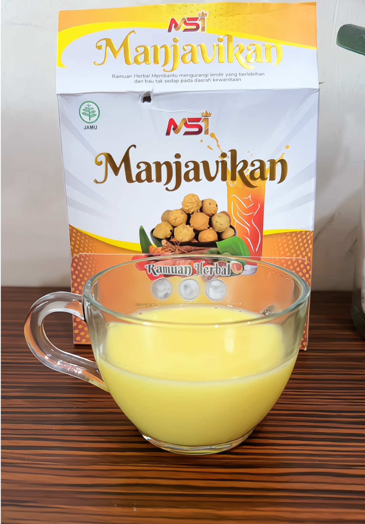 Membalas @Zaidar MSI Aceh Jamu yg rasanya enak, segar, dan kaya manfaat pastinya ♡ #manjavikan #jamu #minumanherbal 