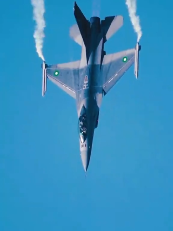 Pak Army 🇵🇰  #pakarmy #pakairforce #paknavy #foryou 