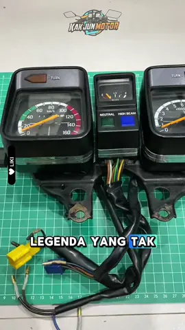Speedometer RX King Kobra bukan cuma langka—tapi hampir punah. . #SpeedometerKobra #RXKingOriginal #BarangLangka #KolektorRXKing #KingSejati #RXKingIndonesia #PartLangkaKing #RXKingLegend #FYPMotor #RXKingFYP #KobraOri 
