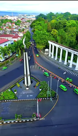 📍Tugu kujang “ikon kota bogor” punya kenangan apa di sini guys.. #bogor #bogorhits #bogor24jm #tugukujangbogor #infobogor #drone #view #dji #kebonrayabogor #fyppppppppppppppppppppppp 