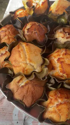 Our bibingka close up view 😋 #bisayanspecialty #bingka #bibingka #CebuDelicacies 