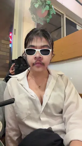 後ろに変なひとがいる😚 #バズりたい #いいねください #おすすめ #fyppppppppppppppppppppppp 