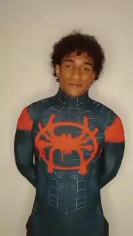 La Gente Si Es Ramdom 😅🤣  #Cosplayer #Cosplay #milesmorales #Miles #spiderman #marvelstudios #comics #sony #sonypicturecolombia #sonypicturesanimation 