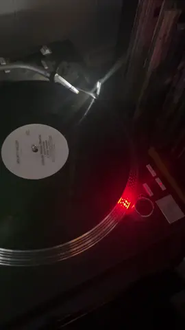 #ashanti #bountykiller ##vinyldj #remix #blend #vinylcollection #memoriesunlocked #jams #fyp #mixtape #vinylrecords #fyp 