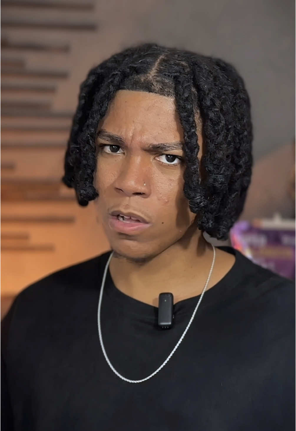 Ela deve ter 300 mechas pra mais 😲 #fy #fyp #locsgang🌴 #locsjourney #dreads #locsstyles 
