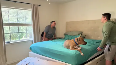 New bed, new vibes. Goodbye chaos, hello cozy! #LiveOutlandish #dreamcloud #adulting #newmatress #newbedwhodis ##cozyvibes #cozyhome