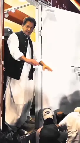 #Mae wo player hae ???#imran khan most strong politician in the #viral #for you #imran khan 10a1 #pti tiger #Pakistan zindabad#viral 