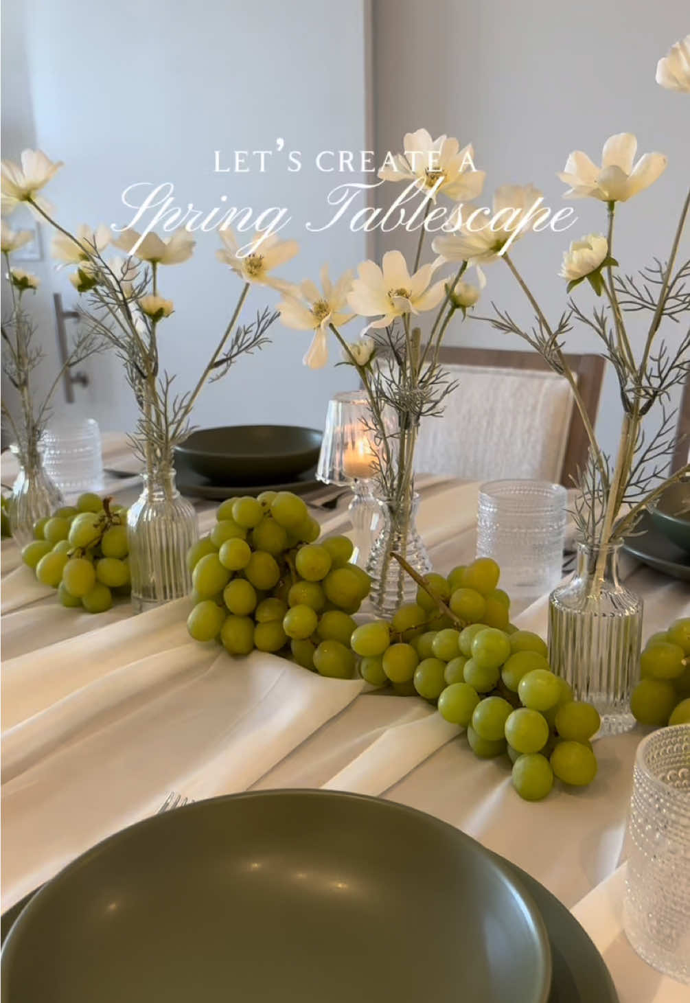 A fresh way to style your spring table 🌿 . #tabledecor #tablestyling #tablesettingdecor #spring #springtablescape 