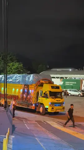 30 ton rasa kosongan😅#teambugisselatan⚡️ #wijathobonetransport #drivermuda😎 #keishamedialogistik 