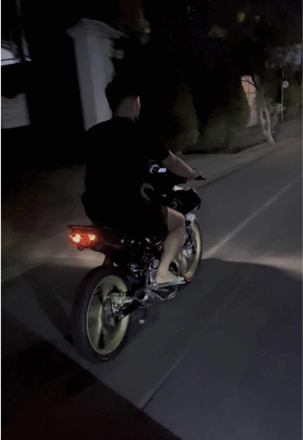 Trondols ,Kolorans ,Sendal jepits ,, penting urip 😌 #fyp #fypage #fyppppppppppppppppppppppp #fypシ゚ #fypp #xybca #agata #surakartans #mx #mxking150 #mxking #mxkingsolostyle #mxsoloraya #mxbikes #mxroadrace #mxkomorod #mxtemukangen #mxtrondol 