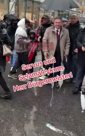 Servus und Selamaleykum Herr Bürgermeister - beides gehört zusammen, beides gehört zu Wien! Michael Ludwig macht es vor. So geht Bürgermeister für alle! Am 27. April beim Wählen nicht fehlen und SPÖ und Michael Ludwig unterstützen!