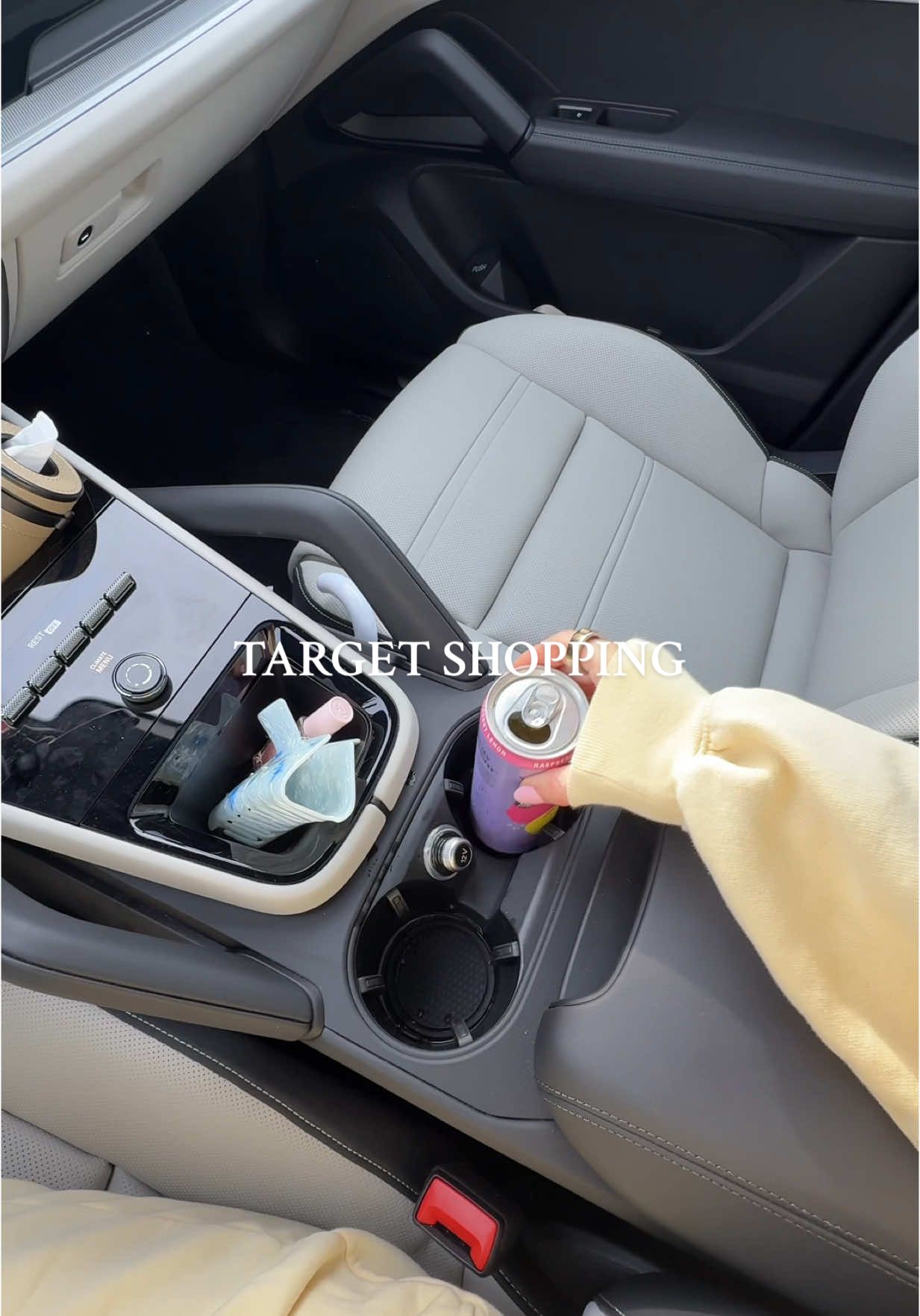 15 hour road trip calls for a much needed target run 🤠🧲🤍🌞📦🚚 #target#targetrun #targethaul #shopwithme #shopping #asmr #asmrsounds #satisfying #bloompartner @Bloom Nutrition 