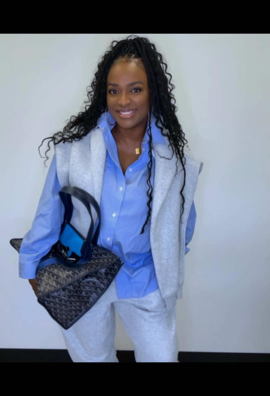Casual look ✨ with a luxe sneaker. @alexanderwang @Goyard  #getdressedwithme #style #fashion #alexanderwang #goyard #sportyandrich #styletok #grwm #fitcheck 
