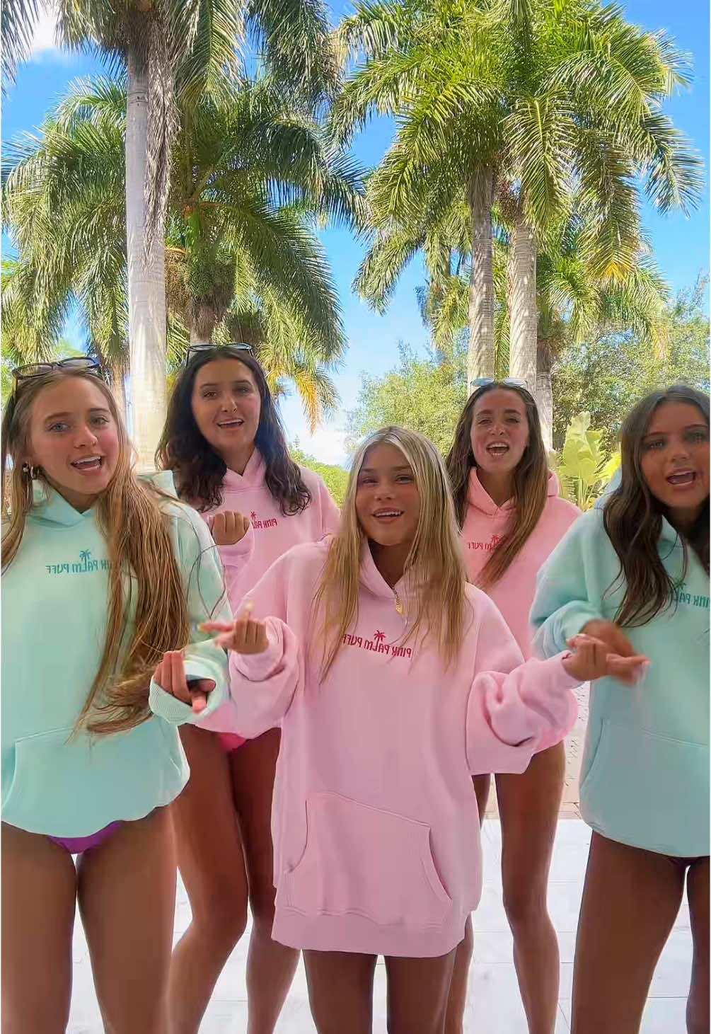 NEW COLORS 😍 @PINK PALM PUFF @lauren @Clara 🦭 @bel 