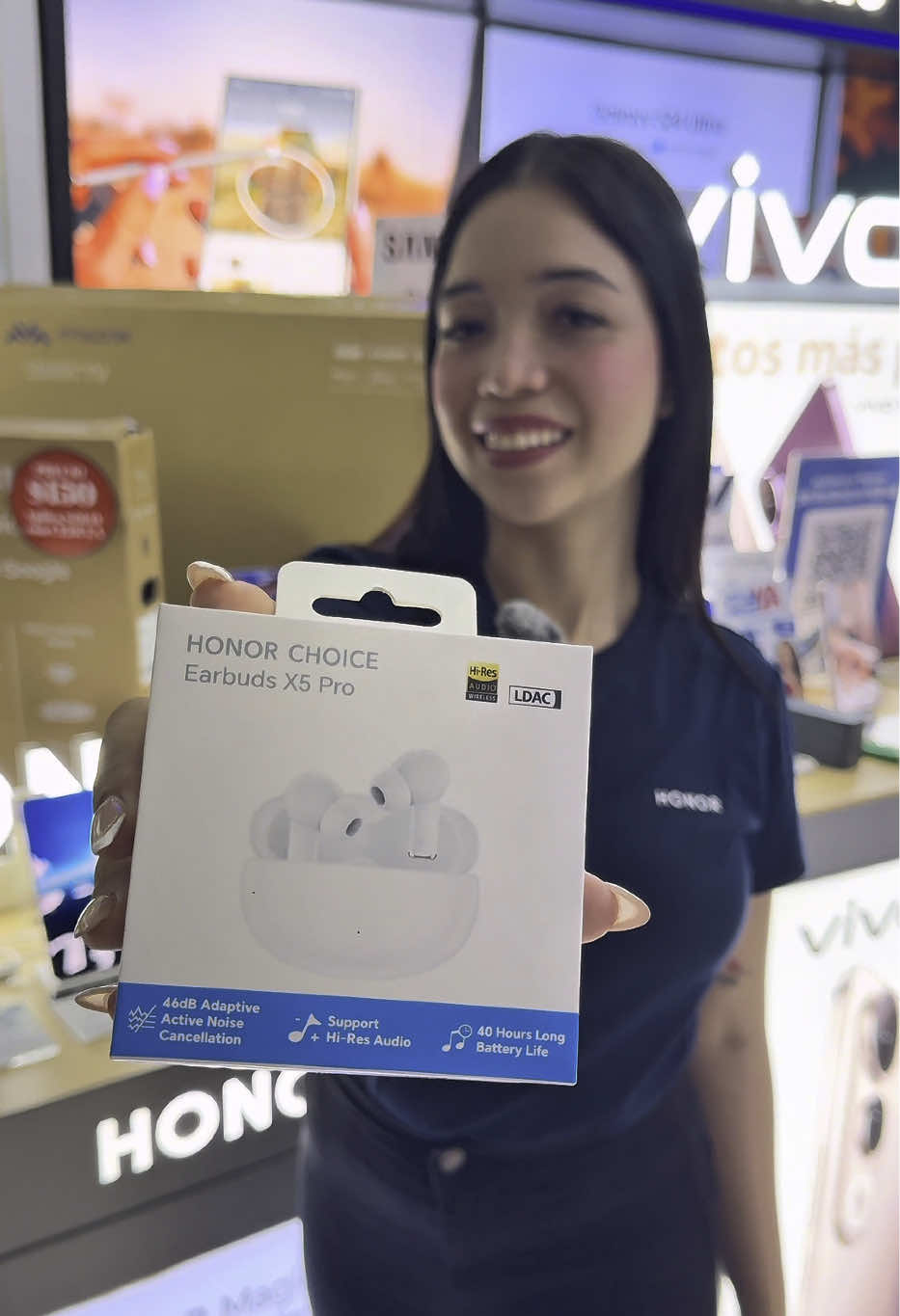 UN REGALITO HONOR 🔥 📲Contáctanos al 61471555 ‼️Promoción válida hasta agotar la pieza de regalía (1) ‼️Para reclamar el regalo debes estar realizando la compra de cualquier equipo de la marca HONOR al contado o en el plan cómodas cuotas. ‼️Solo tienes 1 intento al mencionar el modelo del equipo mostrado en el video.