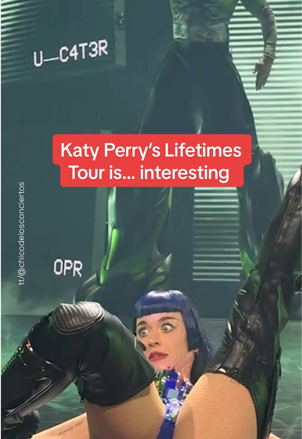 Katy Perry just kicked off her ‘Lifetimes Tour’ in Mexico City and it’s currently getting some mixed reviews. 🎤🎶 #KatyPerry #LifetimesTour 