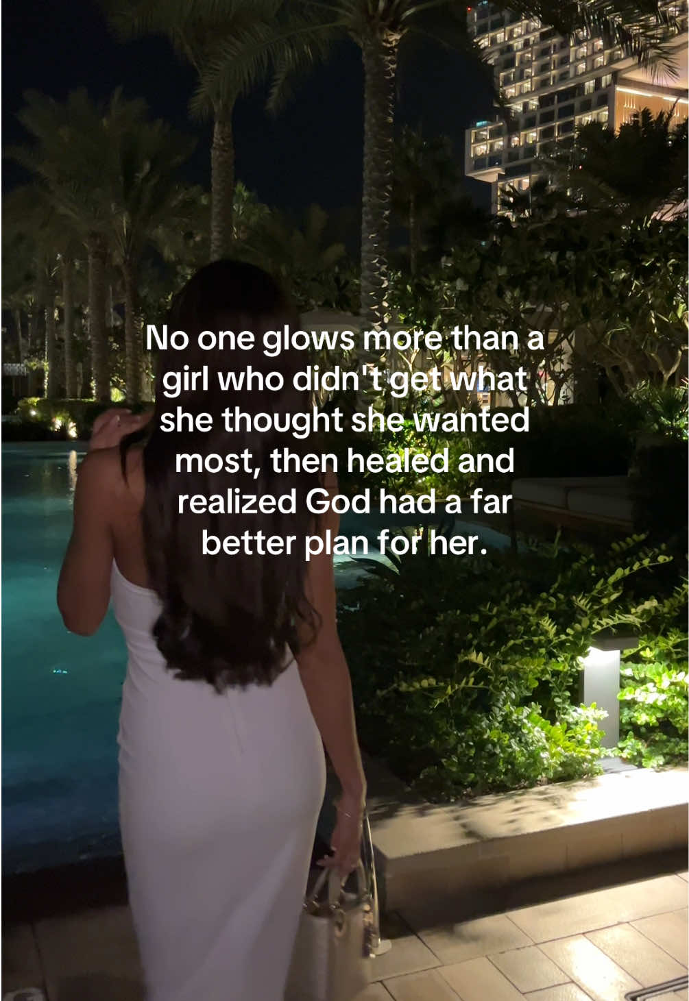 If you want to learn to level up check my link in bio  #classystyle #dressingfeminine #princesstreatmentonly #princesstreatment #wizardliz #datingadviceforwomen #feminineenergy #mindset #manifesting #highstandards #highvaluewoman #highvalueman #masculineman #trophywife #idontchaseiattract #classystyle #divinefeminine #darkfeminine #femmefatale #SelfCare 