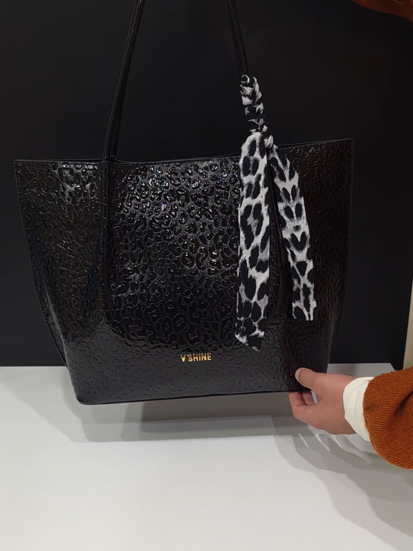 روانيا ستور للاحذية والحقائب 👜👠😍 نختص بتوفير منتجات تركيا المنشأ  😍 عالية الجوده ومن ارقى الخامات 😍👍 للحجز مراسلة الصفحه 📥📲 او واتساب  📲 0774.11.55.894 📲 توصيل  لكل محافظات العراق 👍 #بغداد_مول #اكسبلورر #اكسسوارات #اكسبلور_explore #بغداد_مول #بغداد_العراق🇮🇶 #بغداد_العراق #العراق🇮🇶 ‌‌‌‌‌‎#العراق 