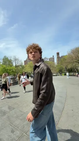 Lorde, wya? #lorde #washingtonsquarepark 