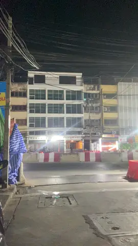 สังคมสมัยนี้เถื่อนจัด🤣😂#เด็กช่างตีกัน#ตากสิน4  